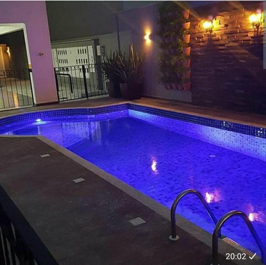 Var-101A Dpto Amplio En Condominio Cerrado Con Piscina ボンビーニャス エクステリア 写真